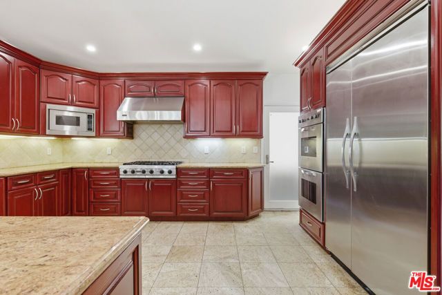 999 Casiano Road, Los Angeles, CA 90049