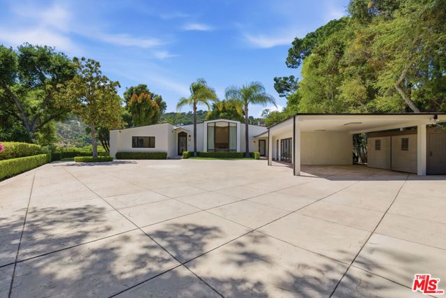 999 Casiano Road, Los Angeles, CA 90049