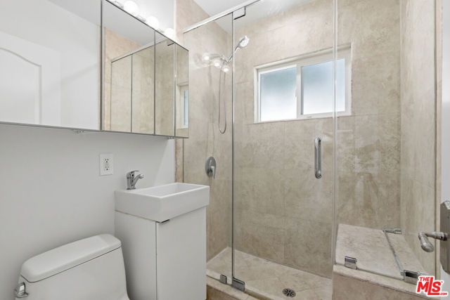 999 Casiano Road, Los Angeles, CA 90049