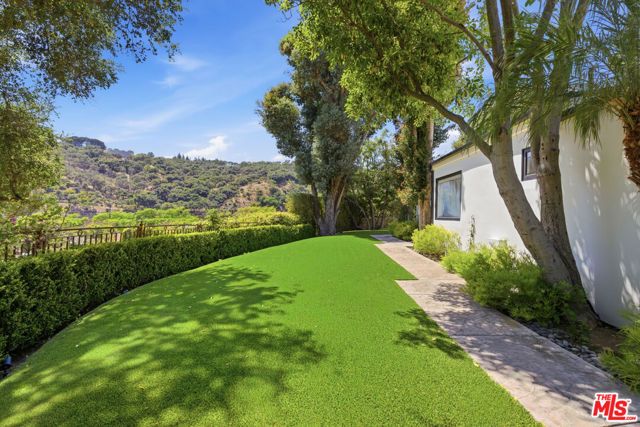 999 Casiano Road, Los Angeles, CA 90049