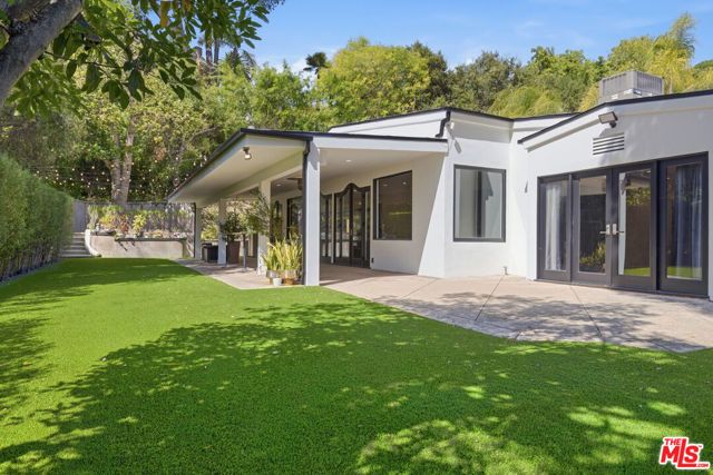 999 Casiano Road, Los Angeles, CA 90049