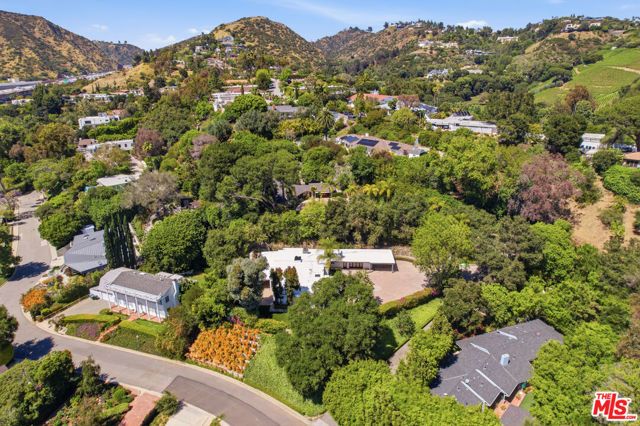 999 Casiano Road, Los Angeles, CA 90049