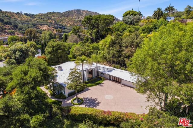 999 Casiano Road, Los Angeles, CA 90049