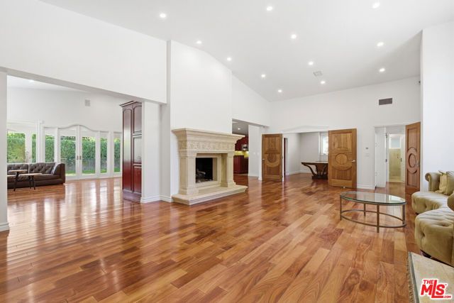 999 Casiano Road, Los Angeles, CA 90049