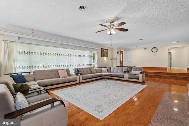 605 8TH ST, Riverside, NJ 08075