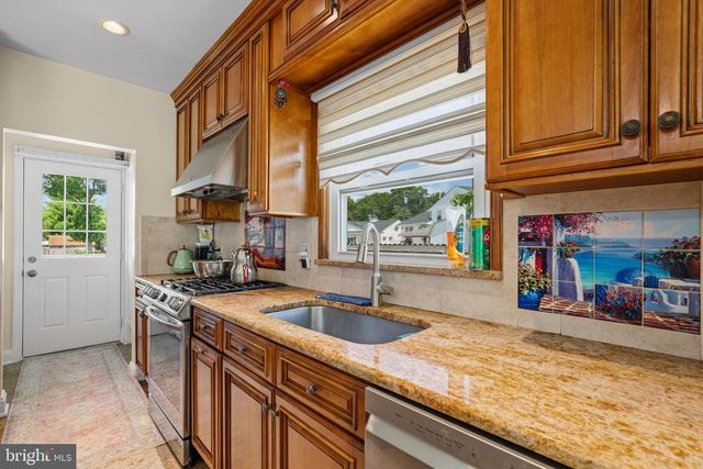 605 8TH ST, Riverside, NJ 08075