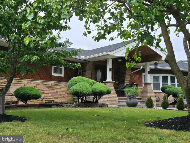 605 8TH ST, Riverside, NJ 08075
