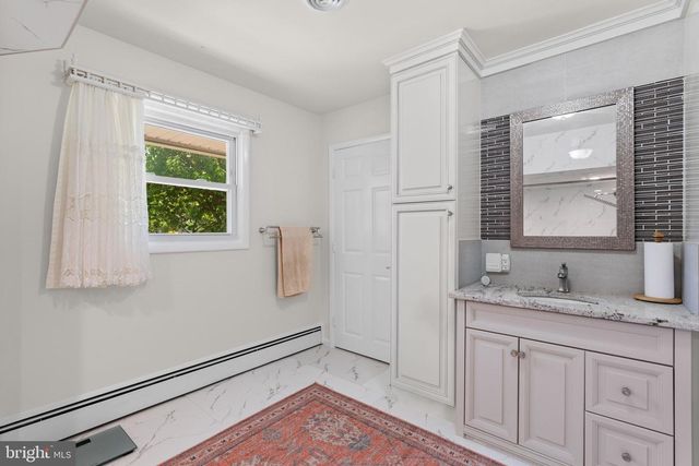 605 8TH ST, Riverside, NJ 08075