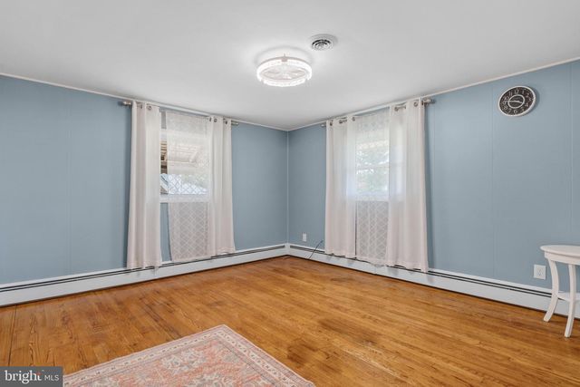 605 8TH ST, Riverside, NJ 08075
