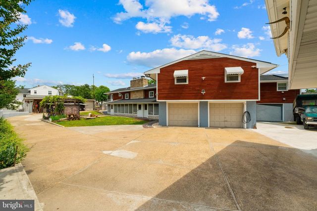 605 8TH ST, Riverside, NJ 08075