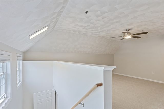 555 Main St 10, Woburn, MA 01801