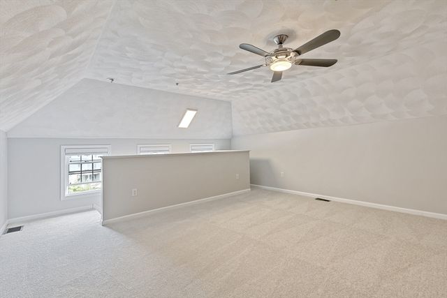 555 Main St 10, Woburn, MA 01801