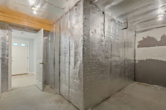 555 Main St 10, Woburn, MA 01801