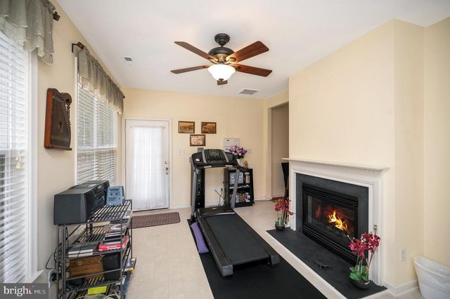 11805 LEGACY WOODS DR, Fredericksburg, VA 22407