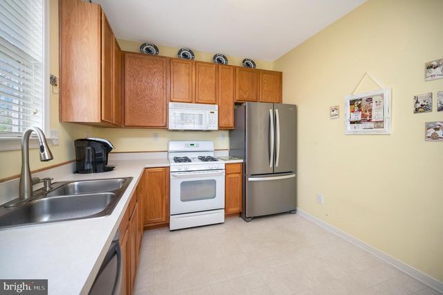 11805 LEGACY WOODS DR, Fredericksburg, VA 22407