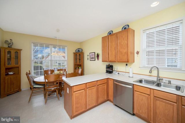 11805 LEGACY WOODS DR, Fredericksburg, VA 22407