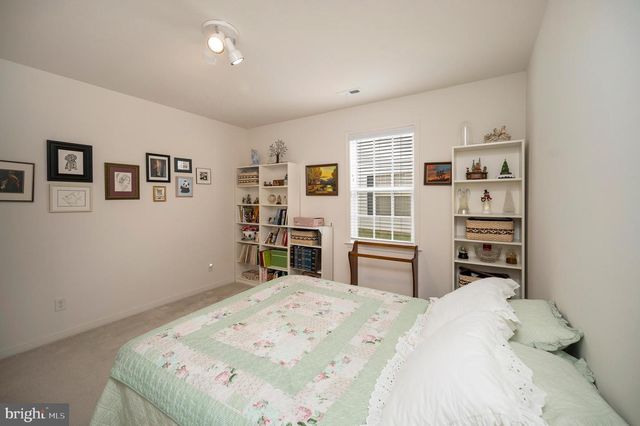 11805 LEGACY WOODS DR, Fredericksburg, VA 22407