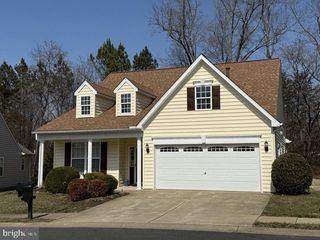 11805 LEGACY WOODS DR, Fredericksburg, VA 22407