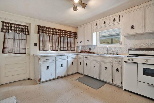 555 WESTOVER PARKWAY, Bartow, FL 33830