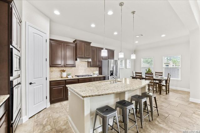 11459 Wake Robin, San Antonio, TX 78253