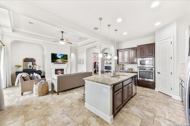 11459 Wake Robin, San Antonio, TX 78253