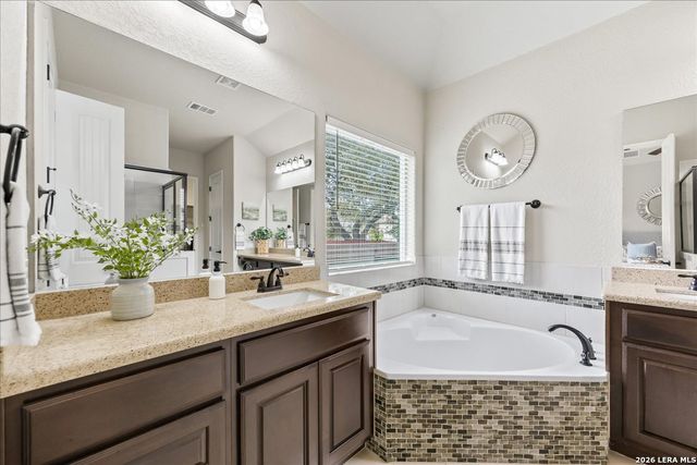 11459 Wake Robin, San Antonio, TX 78253