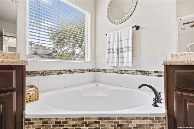 11459 Wake Robin, San Antonio, TX 78253