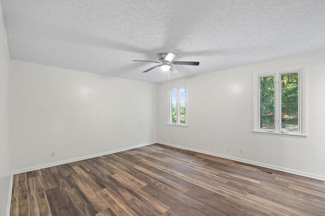 1627 W Grab Creek Rd, Dickson, TN 37055