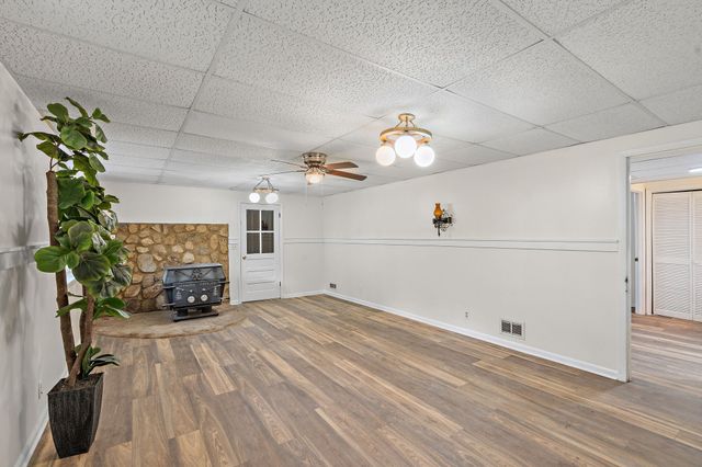 1627 W Grab Creek Rd, Dickson, TN 37055