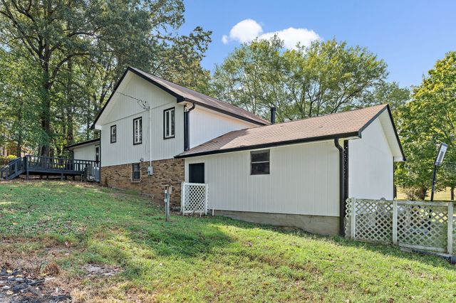 1627 W Grab Creek Rd, Dickson, TN 37055
