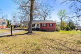 222 Meridian Avenue, Taylors, SC 29687