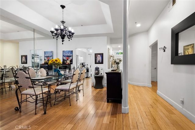 10626 Valley Spring 103, Toluca Lake, CA 91602