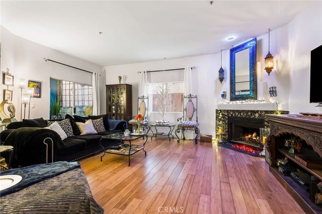 10626 Valley Spring 103, Toluca Lake, CA 91602