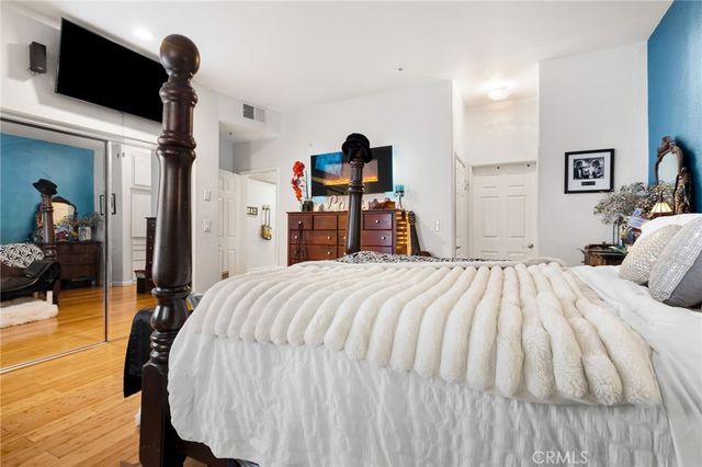 10626 Valley Spring 103, Toluca Lake, CA 91602