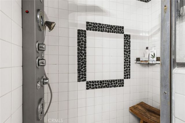 10626 Valley Spring 103, Toluca Lake, CA 91602