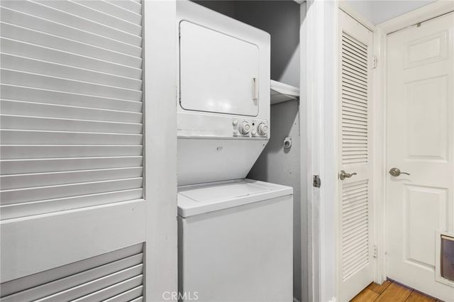 10626 Valley Spring 103, Toluca Lake, CA 91602