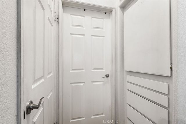 10626 Valley Spring 103, Toluca Lake, CA 91602