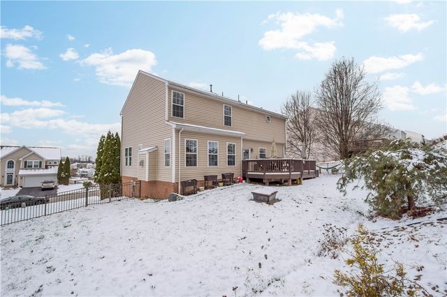 5122 Forest Ridge Drive, South Fayette, PA 15057