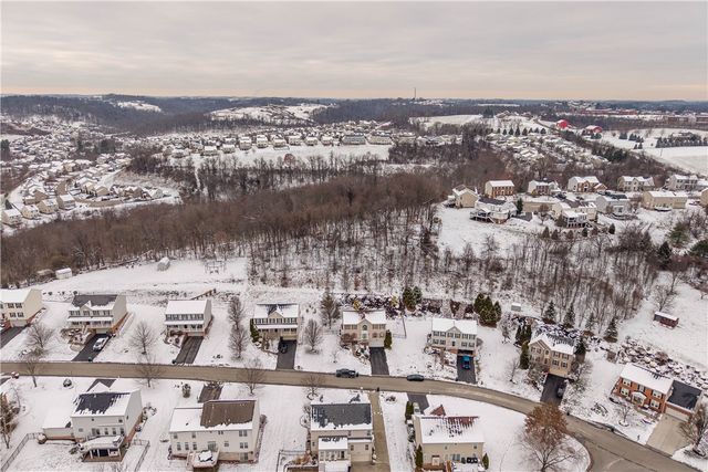 5122 Forest Ridge Drive, South Fayette, PA 15057