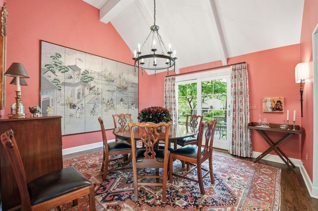 7904 Bristol Court, Prairie Village, KS 66208
