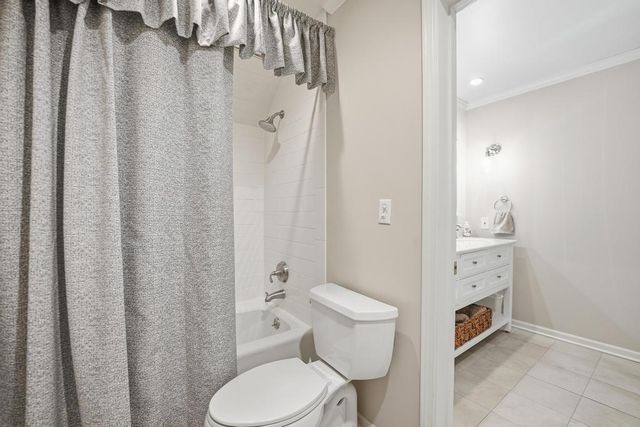 7904 Bristol Court, Prairie Village, KS 66208