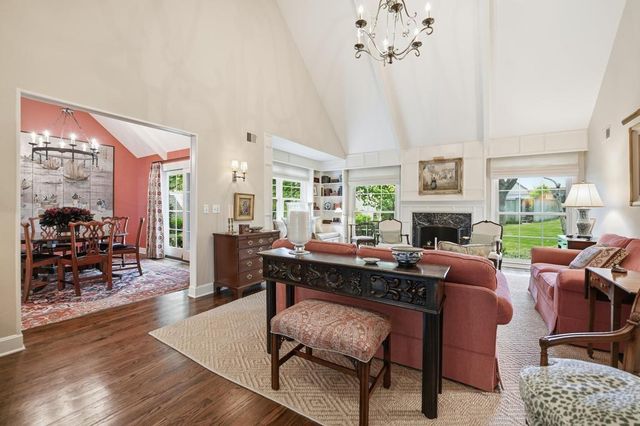 7904 Bristol Court, Prairie Village, KS 66208