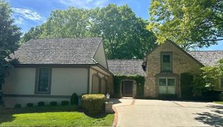 7904 Bristol Court, Prairie Village, KS 66208