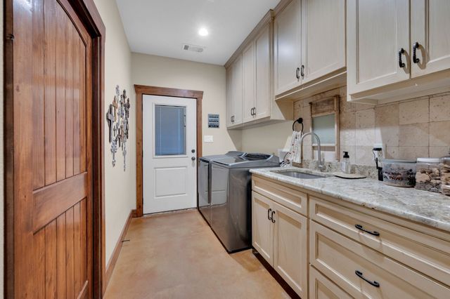 751 Sullivan Road, Ennis, TX 75119