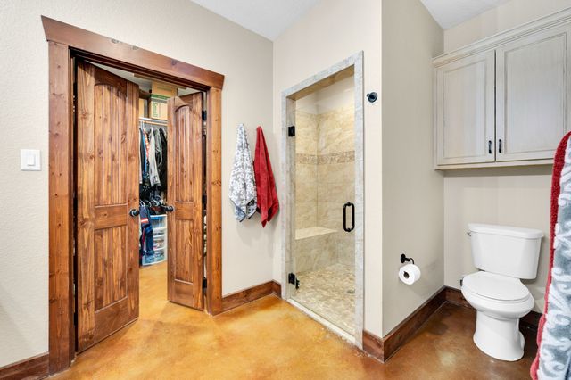 751 Sullivan Road, Ennis, TX 75119