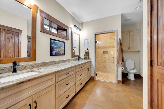 751 Sullivan Road, Ennis, TX 75119