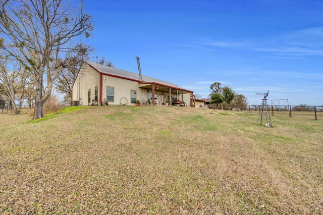 751 Sullivan Road, Ennis, TX 75119