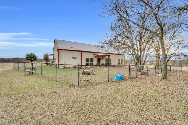 751 Sullivan Road, Ennis, TX 75119