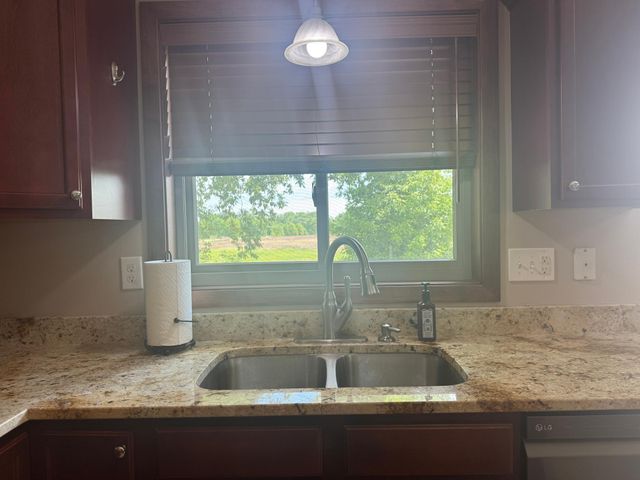 7442 Large Avenue NE, Albertville, MN 55301