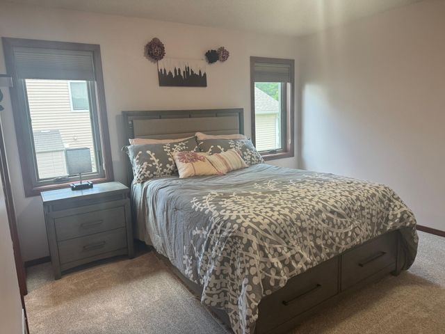7442 Large Avenue NE, Albertville, MN 55301